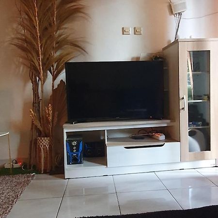 Villa House In Bekasi Timur Exterior foto