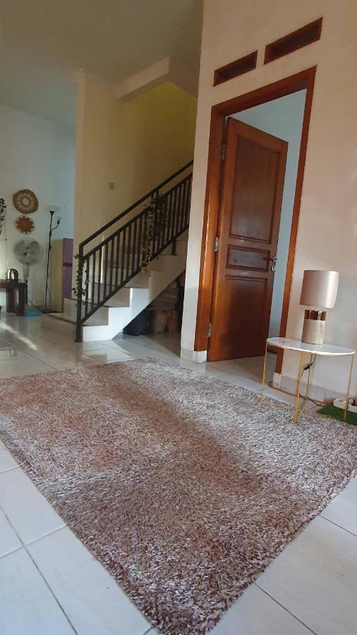 Villa House In Bekasi Timur Exterior foto